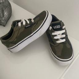 Infant army print vans 
Size infant 10 
Brill condition