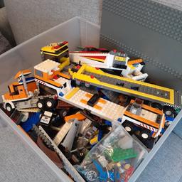 for sale I have a tub full of genuine lego 3.5kg

this is mixed lego with no complete sets or minifigures

please note the little bag with the blue bike and minifigure in is no longer included

please see picture for a rough idea what your getting

willing to post at buyers expense

if u have any questions please feel free to ask