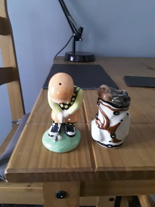 Buy & Sell Kent Medway - Kent - Photos for GOLFER CONDIMENT SET (Salt & Pepper).