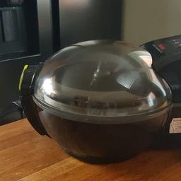 Actifry Express XL Black. excellent condition, easy clean.  cost 170.00 when new. please collect . no offers