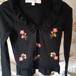 miss selfridge black flower embroidered top size 6 petite