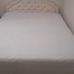 Double bed with headboard matress in good condition base of bed has 2 slide drawers for storage.
Can come an collect or delivery if not to far distance, they will be an extra charge for delivery.