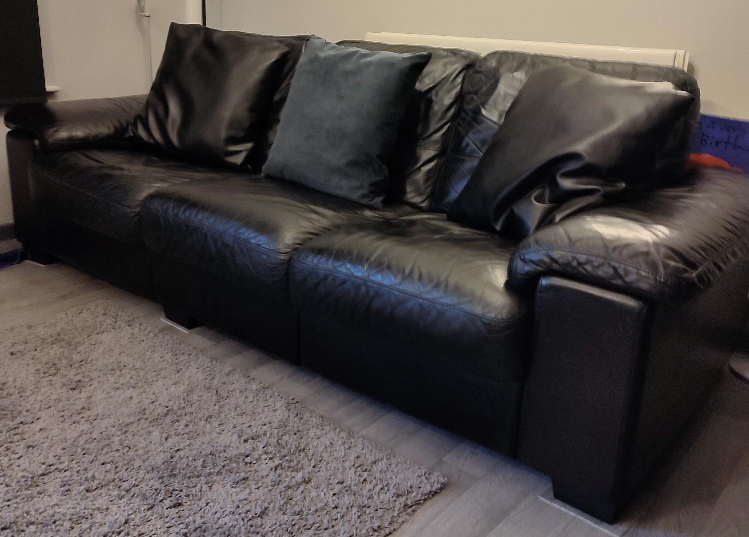 black leather sofa in WS10 Walsall für 150,00 £ zum Verkauf Shpock DE