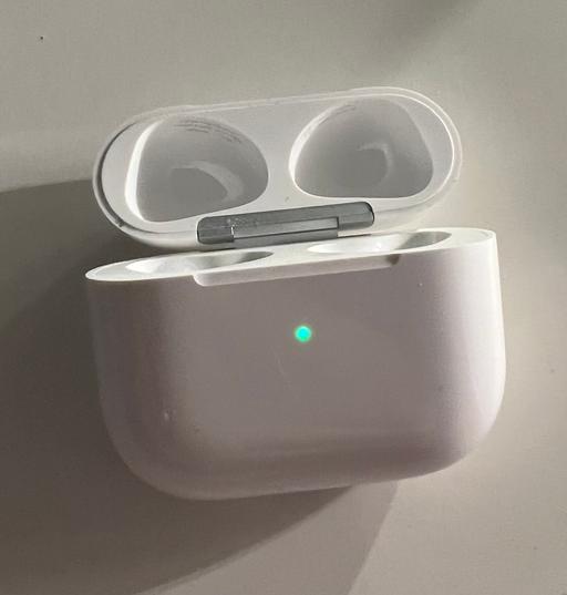 Buy & Sell West London Paddington - West London - Photos for EarPods pro case