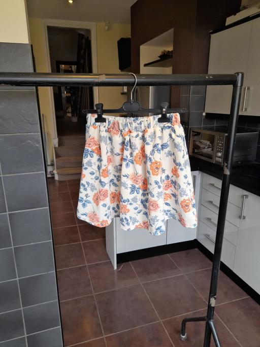 Buy & Sell Greater Manchester Tameside - Photos for Primark Floral Skirt