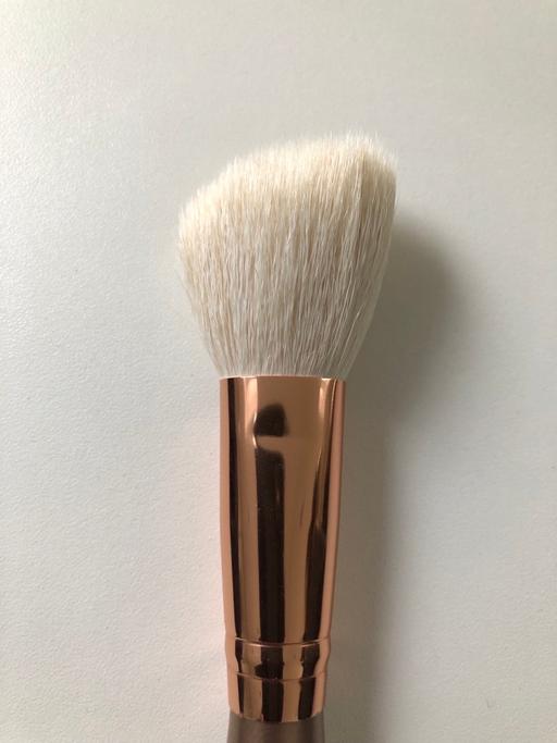 Buy & Sell West London Hillingdon - Photos for Morphe angled blusher rose gold makeup brush.