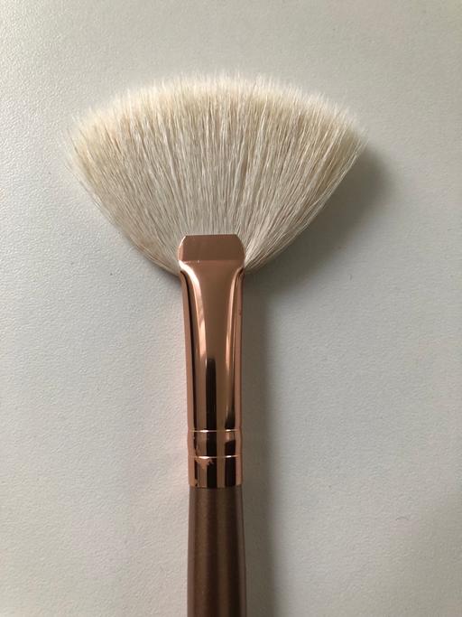 Buy & Sell West London Hillingdon - Photos for Morphe rose gold fan brush. Highlight, powder