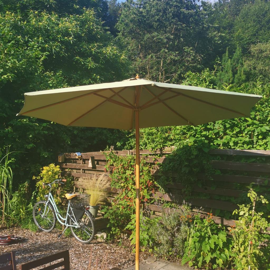 Sonnenschirm 3m+Schirmständer +Abdeckung in 51381 Leverkusen for €105.