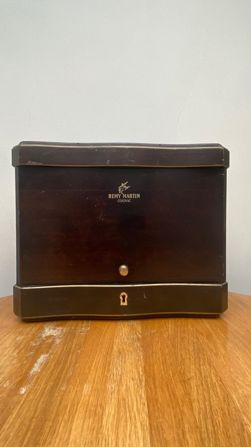 Rare Remy Martin drinks in SW11 London für 45,00 £ zum Verkauf