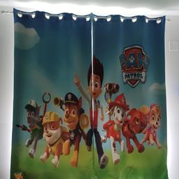 Verkaufe gebrauchten , sehr gut erhaltenen Kinderzimmer Vorhang (Ösen) ,mit Paw Patrol motiv in der Masse : Länge: 184cm und Breite: 93cm .... (Pro Vorhang )