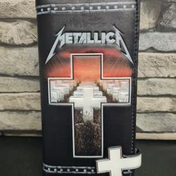 NO OFFERS ⚠️  PRICE IS SHOWN 
BRAND NEW IN PACKET 
WON'T KEEP ON HOLD 

PLEASE SEE PHOTO INFO FOR POSTAGE DETAILS 🎸

Metallica Officially licensed Embossed Purse.
Featuring Metallica's Master Of Puppets Album Artwork.
Stylish yet practical.
Multiple slots for cards and cash.

£7.50 Collection Marston Green B37
£11.50 Includes UK p&p Via Royal Mail

2 Available