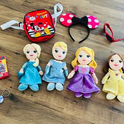 4 Princess soft dolls

Minnie Mouse set
Handbag
Playing cards
Sunglasses
And headband

Plus a Disney tsum tsum key ring