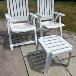 Two white folding plastic garden chairs
Great Condition
Comes with handmade cushions
With a white plastic table

🏃🏼‍♀️ Collection Dartford DA1
🌟 5 Star Seller - Happy Shopping 🛍