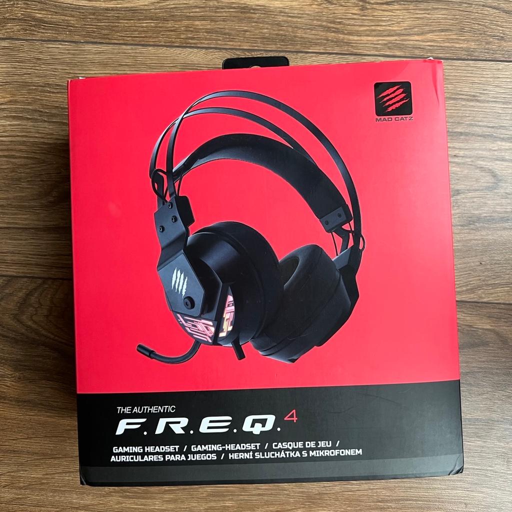 Brand new in box never opened F.R.E.Q 4 gaming stereo headset by Mad Catz.
Equipped with supersized 50mm Neodymium drivers remarkable audio.
With virtual 7.1 surround sound.
Perfect for tournament play!