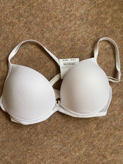 Buy & Sell West Sussex Chichester - Photos for White tshirt bra - 34C