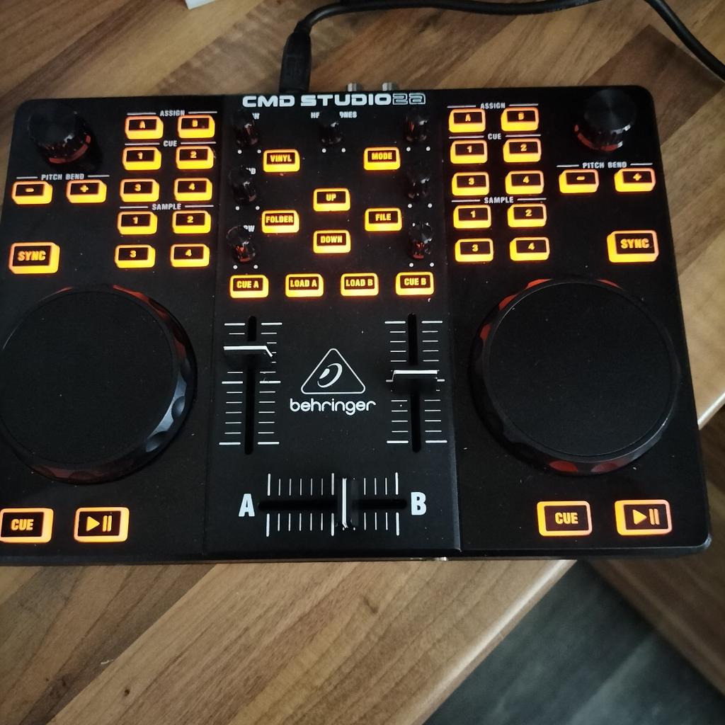 behringer CMD studio 2a mixing deck in BD4 Bradford for £30.00 for sale ... image.