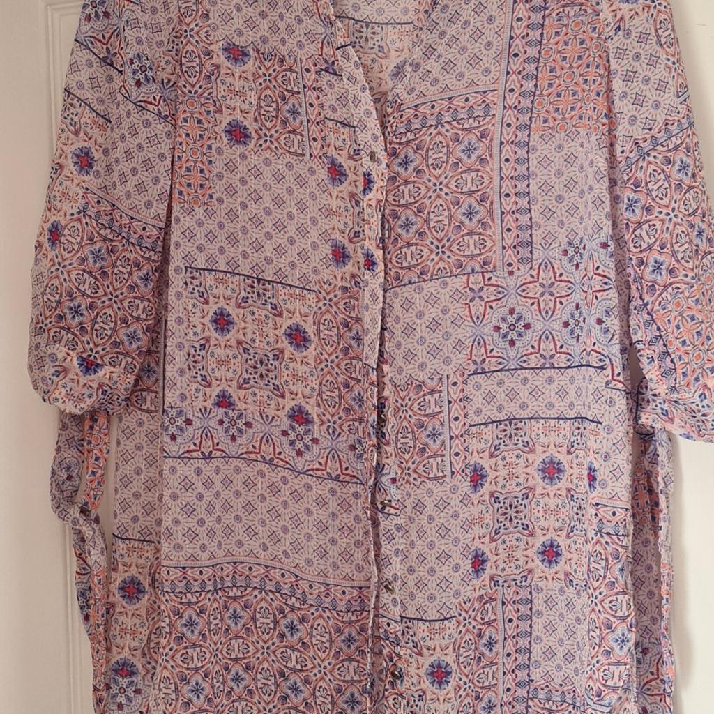 Brand New
George
Cover Up Shirt
Size 14
3/4 Tie Sleeves