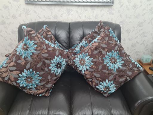 Buy & Sell Merseyside Knowsley - Photos for 4 x Patterned cushions