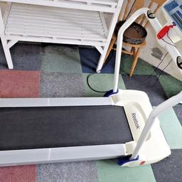 REEBOK ICE ELECTRIC TREADMILL USED BUT IN MINT LIKE NEW CONDITION ONLY USED DURING KNEE OP APPROX 4 MILES IF THAT CE APPROVED
PRODUCT DESCRIPTION
Mains powered.Speed 14km.Manual elevation 2 section adjustment.Running surface (L)120, (W)40cm.Belt dimensions (L)120, (W)40cm.Hand grip pulse sensor.6 programmes, quick start, 3 target programmes and 3 pre-set programmes.Console feedback on speed, time, calories, distance.Foldable.Transportation wheels.Maximum user weight 110kg/17.3st.Gross weight 6kg.Size (H)125, (W)78, (D)159cm.Fully assembled.