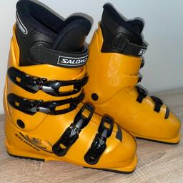 TOP ZUSTAND..... SUPER QUALITÄT
Verkaufe hier einen super coolen Ski Schuh "Unisex"
für Damen oder Herren
Und das wichtigste ist bei einem Qualitäts Ski Schuh,erkennt man, wenn man den Innen Schuh ausnehmen kann.
1.besser zum anziehen und sehen, das der Schuh super Passform hat.
2.nach dem Sport Skifahren zum trocknen rausgeben ist oft besser..
Größe : 26,5 oder 41/42....
Farbe : Gelb/Orange mit schwarzen Schnallen
der Skischuh sollte immer etwas größer gekauft werden,den er muß ja mit warmen Ski Socken gut passen.
Kaufpreis € 489,90

Super SCHNÄPPCHEN Preis
Hätte auch noch super Ski Anzüge zum Verkaufen usw.alles

Preis + zus.Versandkosten + Verpackung
Tierfreier Nichtraucher Haushalt

Aufgrund der neuen Gesetzesbestimmungen erfolgt der Verkauf unter Ausschlussjeglicher Gewährleistung, Garantie und Rücknahme, da es sich um einen Privatverkauf handelt.