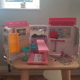 Barbie  Ambulance set                                   collection only      🚑 🚑 🚑