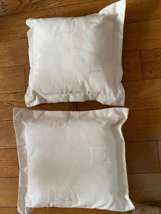 Buy & Sell Essex Thurrock - Essex - Photos for Brand New Cream Cushion ( 2 )