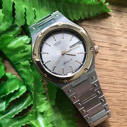 Vintage Seiko SQ Royal Oak 5993-6010. A very rare watch in excellent condition. I’ve not come across another one like it, especially in this condition. Fully working. Bracelet is on the small side but I can squeeze it into my 7.5” wrist. One for the collectors.


Secure delivery by Royal Mail.