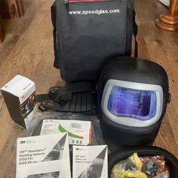 Complete 3M Speedglas 9100 fx-air kit in case, only used a few times and in perfect condition. Comes with adflo powered respirator which is brand new and unused, belt battery and charger are all included. Everything you see is what you get, 
Bargain price for a quick sale