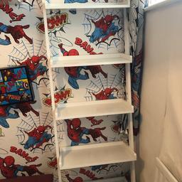 Selling these immaculate lean shelves originally bought for bathroom to put towels ect on but used for my boys bedroom to put figures, Lego and toys on like new condition,