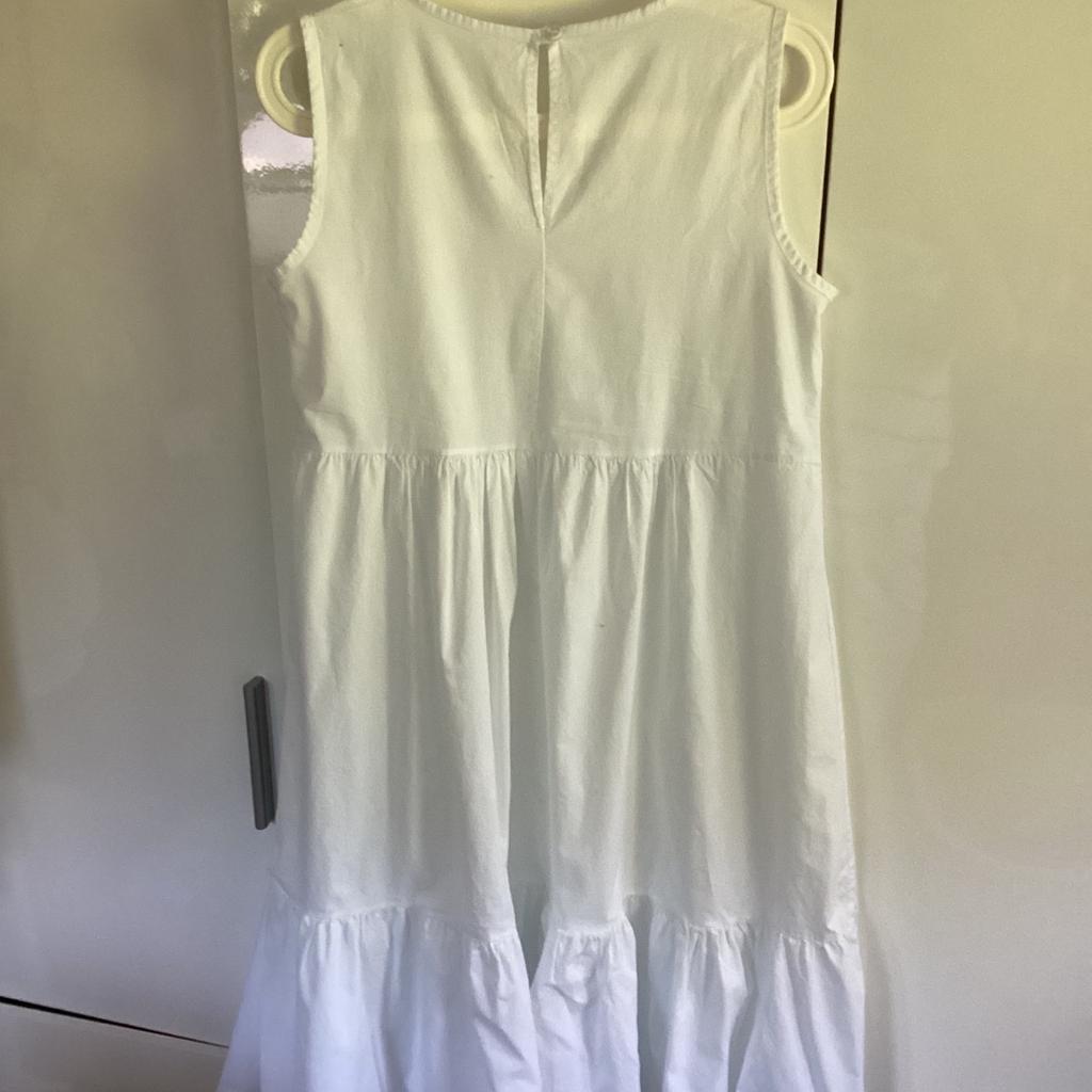 Sommerkleid Gr 38
Ungetragen… nur gewaschen… besitzen zu viele Kleider

Privatverkauf keine Garantie oder Gewährleistung