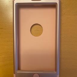 Kratz- und stoßfeste 360° Schutzhülle für iPod Touch 5/6/7 - Roségold 

➡️Entwickelt für die iPod Touch Generationen 5 / 6 und 7. 
➡️ Für dieses iPod Touch Case wurden hochwertige Silikon- und PC-Materialien verwendet. Das komfortable Silikon bietet ein hervorragendes Tastgefühl! 
➡️ Das stoßfeste 3-in-1-Design, die perfekte Kombination aus hochwertigem weichem Silikon und Hart-PC, verhindert effektiv Kratzer und Kollisionen und bietet perfekten Schutz für den iPod Touch.
➡️ Die erhabenen Kanten schützen das Display vor flachen Beschädigungen und halten es sauber und frei von Kratzern.