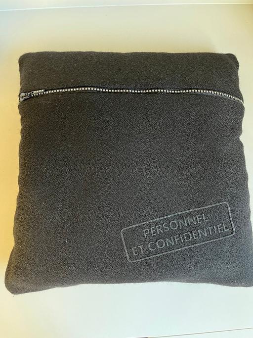 Buy & Sell Nottinghamshire Rushcliffe - Photos for A Sonia Rykiel Cushion