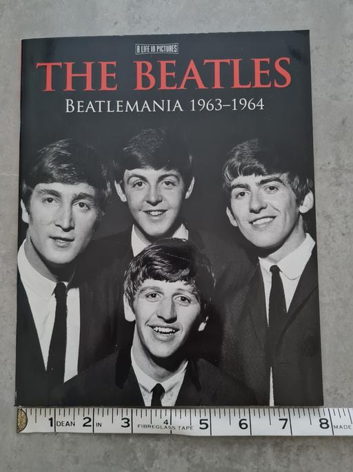 Buy & Sell Derbyshire South Derbyshire - Photos for The Beatles A Life in Pictures Book