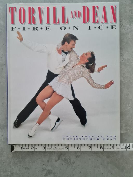 Buy & Sell Derbyshire South Derbyshire - Photos for Torvill & Dean Fire on Ice Book