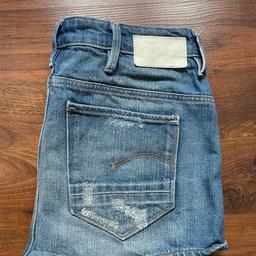 Super erhaltene und kaum getragene Hotpants aus Jeans von Gstar in Größe 26.