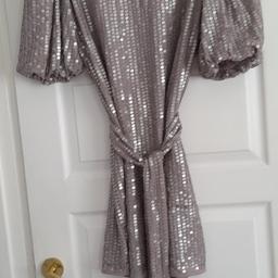 Stunning Dress Great for any special occasion RRP65 size 14 would say the colour is like a Taupe shade collection Halewood L26
No offers Please