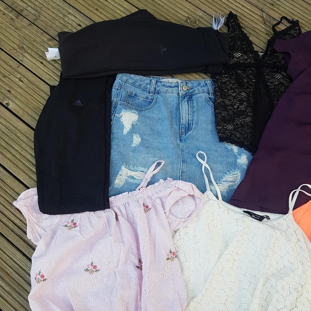 would be suitable for age 11 - 12 also
2 x adidas leggings black
1 x yas lace bodysuit
1 x denim skirt
1 x vila top
1 x oasis cardigan
2 x new look tops
1 x forever 21 top
1 x primark top
will require laundering as been in storage
over £100 of items
no offers
pet and smoke free home
can post for postage fee