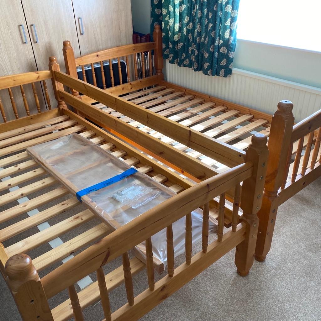 TWO X 3Ft PINE BEDS WITH BUNK OPTION in TN12 Wells für £ 75,00 zum