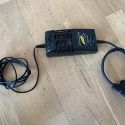 Powakaddy golf cart electric trolley charger good used condition collebtion from Chelmsford or can post for £5