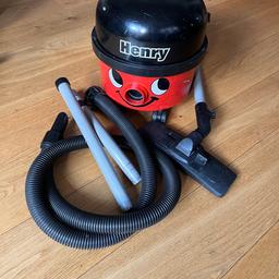 Henry hoover 1200W Single Speed 
in good condition Fully working order
can be seen working before buying
(See photos) for more details