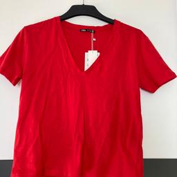 Rotes Shirt
Zara
S
Festpreis
Neu mit Etikett