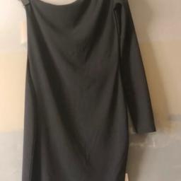 Size 10 Ladies Gorgeous Missguided Black One Sleeve Bodycon Mini Fashion Going Out Evening Dress £3.99…Strood Collection or Post A/E…💕

Check out my other items...💕

Message me if wanting multi items save on postage items....💕