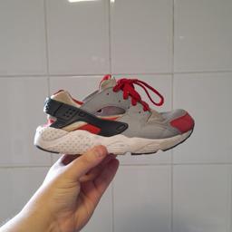 ■ PRICE: £30

■ SIZE 2 (UK) / 34 (EUR) / 21.5 (CM)
▪ I think they're kids? Or may fit small ladies?

■ CONDITION: GREAT
▪ Some marks + minor wear

■ INFO: 
▪ Brand: Nike Huarache
▪ Colour: Red/Grey
▪ Does not include shoe box 
▪ Bought for £60+
▪ Selling as moving house/downsizing

--------------------

Collection (M34 5PZ)

--------------------

Tags: manchester Gorton Ashton Denton Openshaw Droylsden Audenshaw hyde tameside north west salford ancoats stockport bolton reddish oldham fallowfield trafford bury cheshire longsight worsley nike trainers kids trainers boys trainers size 1 trainers size 1.5
