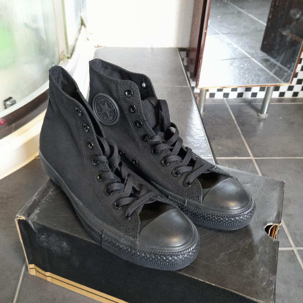 ■ PRICE: £55

■ SIZE 8 (UK)

■ CONDITION: NEW
▪ Only tried on

■ INFO:
▪ Brand: Converse
▪ Colour: Black
▪ Comes with a replacement Converse box
▪ Bought for £60
▪ Selling as moving house/downsizing

--------------------

Collection (M34 5PZ)

--------------------

Tags: hyde tameside north west salford ancoats stockport bolton reddish oldham fallowfield trafford bury cheshire longsight worsley mens trainers plimsolls chuck taylor size 7 size 7.5 unisex black canvas
-