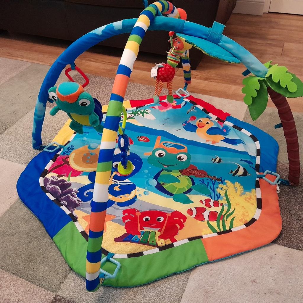 Baby Einstein play mat in Wakefield für £ 4,00 zum Verkauf Shpock AT
