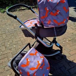 Cosatto British design in fox print. comes with car seat, pram, wheels isofix, and rain cover. the wheels have been used abd have scratch marks on them. but the car seat and pram are in amazing condition. only selling because my baby is bigger now and requires a pram.
if you need more information please ask me
100ono