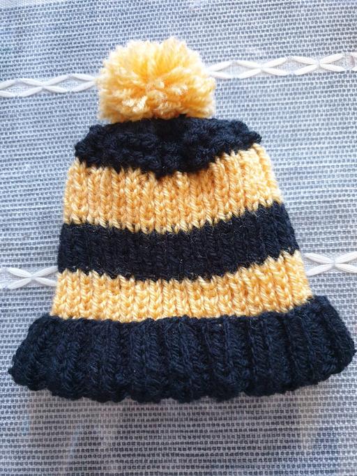 Buy & Sell West Midlands Solihull - Photos for Newborn Football or Rugby Beany Hat Pom Pom