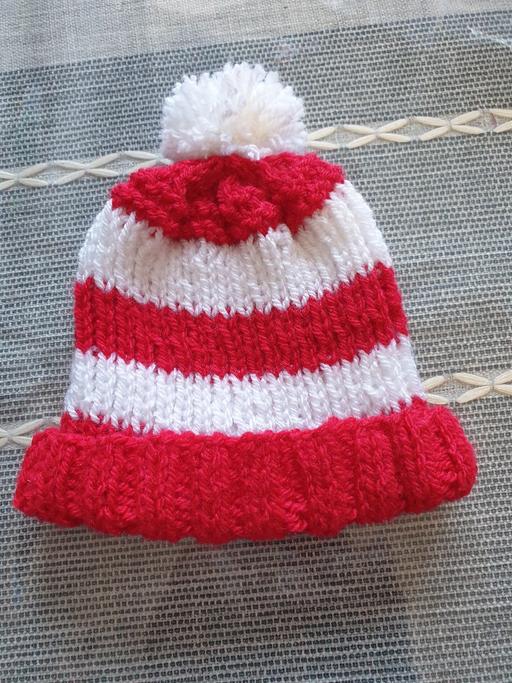 Buy & Sell West Midlands Solihull - Photos for Newborn Football or Rugby Beany Hat Pom Pom