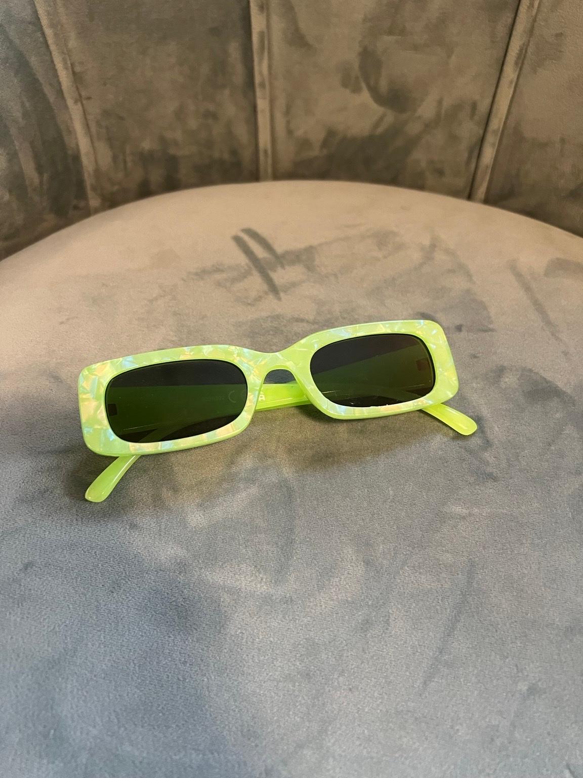 MAGICLULU Lustige Partybrille Wein-Form - Verrückte Brille Für Mottopartys