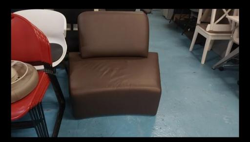 Buy & Sell South East London Waddon - Croydon - Photos for Brown BOSS Design Single office sofa